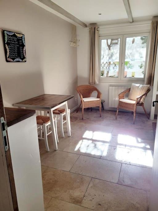 La Maison Blanche Intra-muros Free Parking